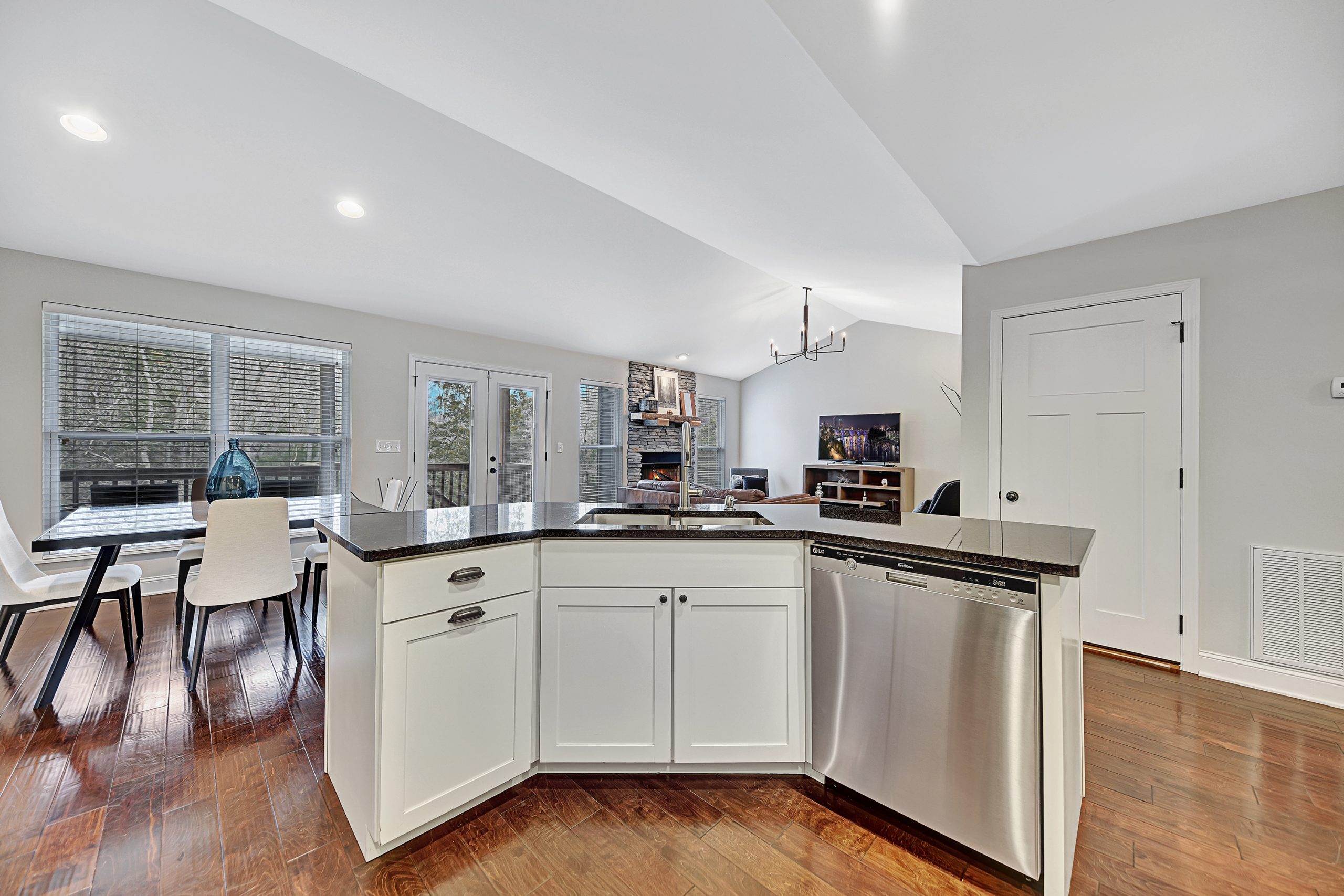 900 Timberline Drive - Photo 15