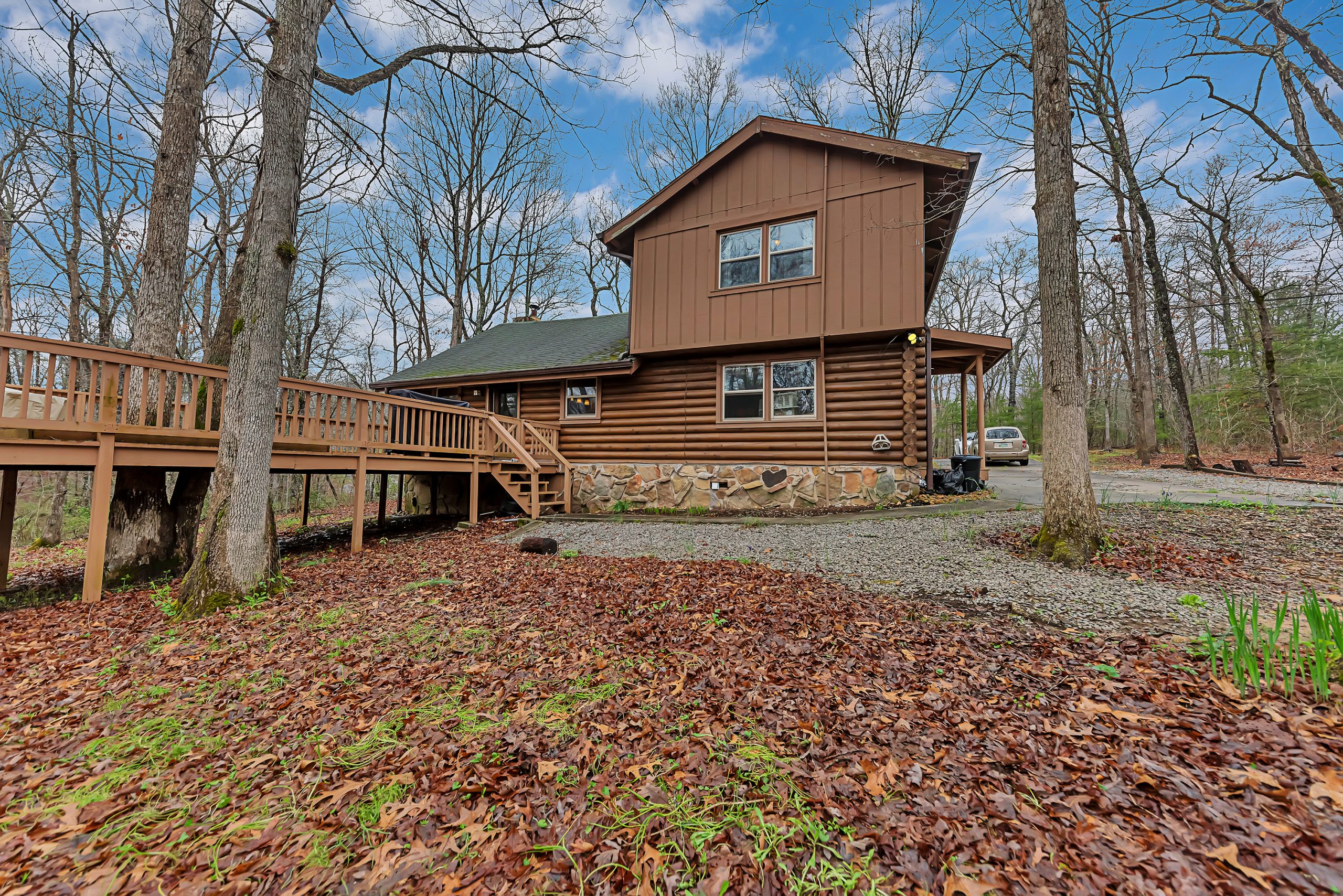 195 Lakeshire Drive - Photo 4