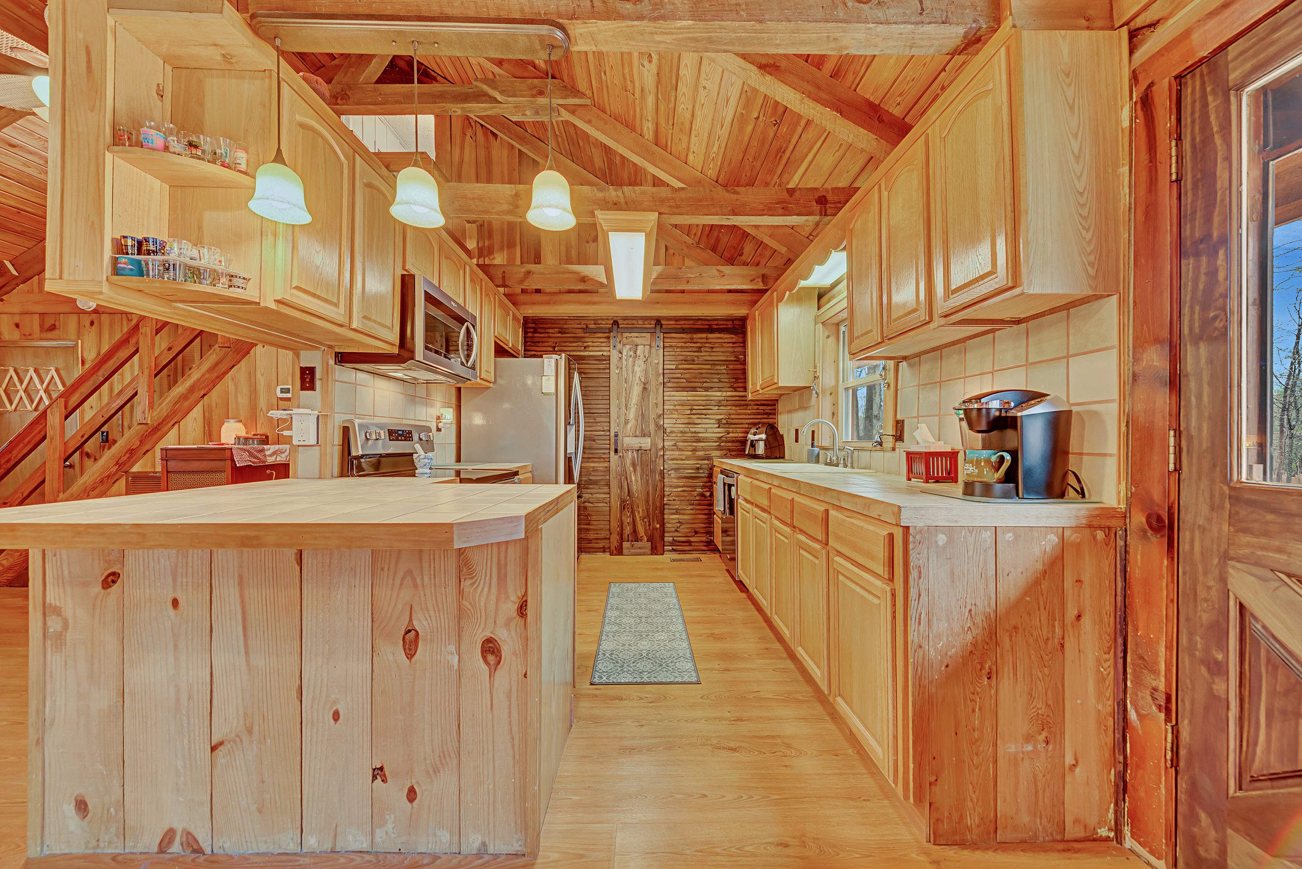 195 Lakeshire Drive - Photo 10