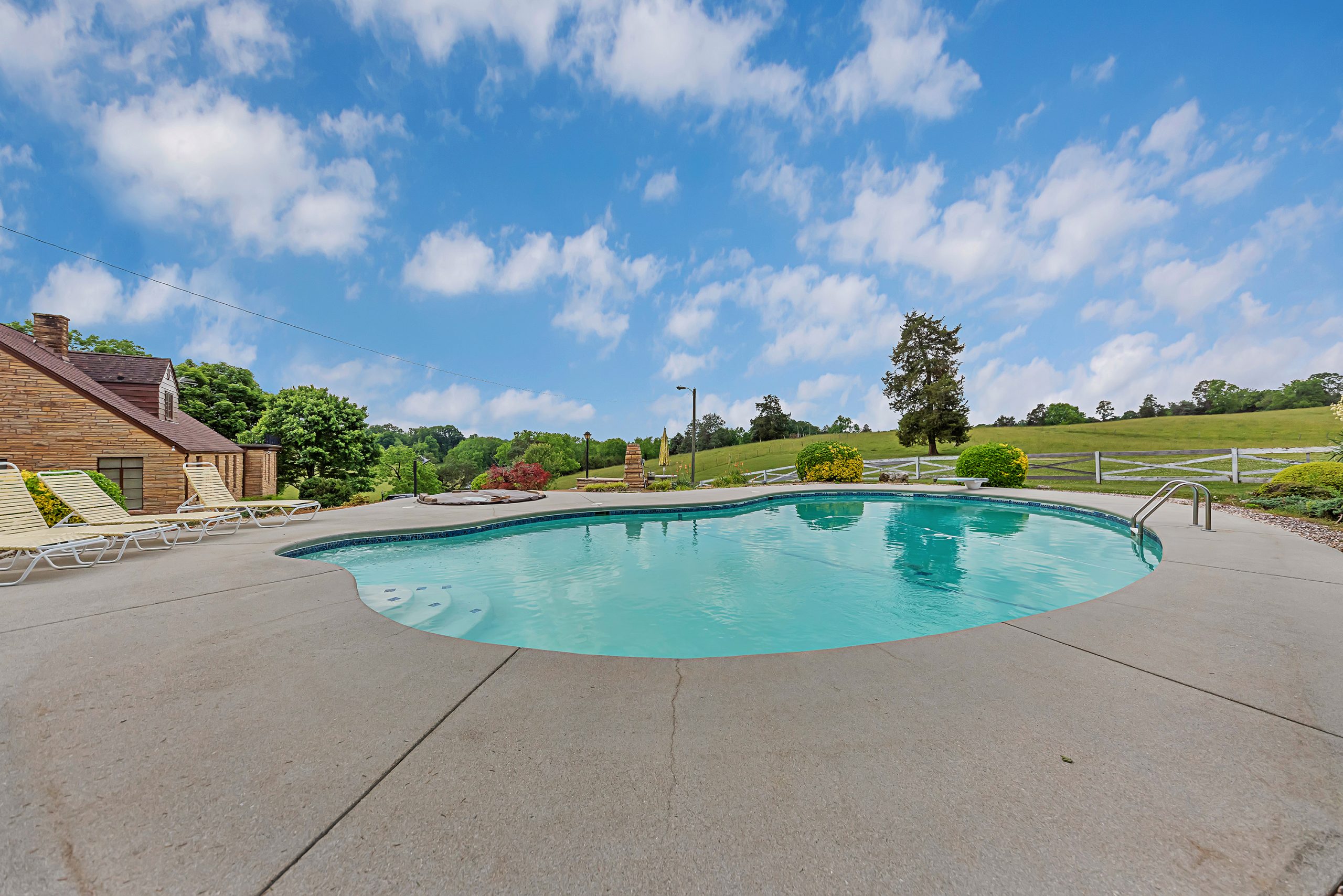 5115 Burkhart Road - Photo 8