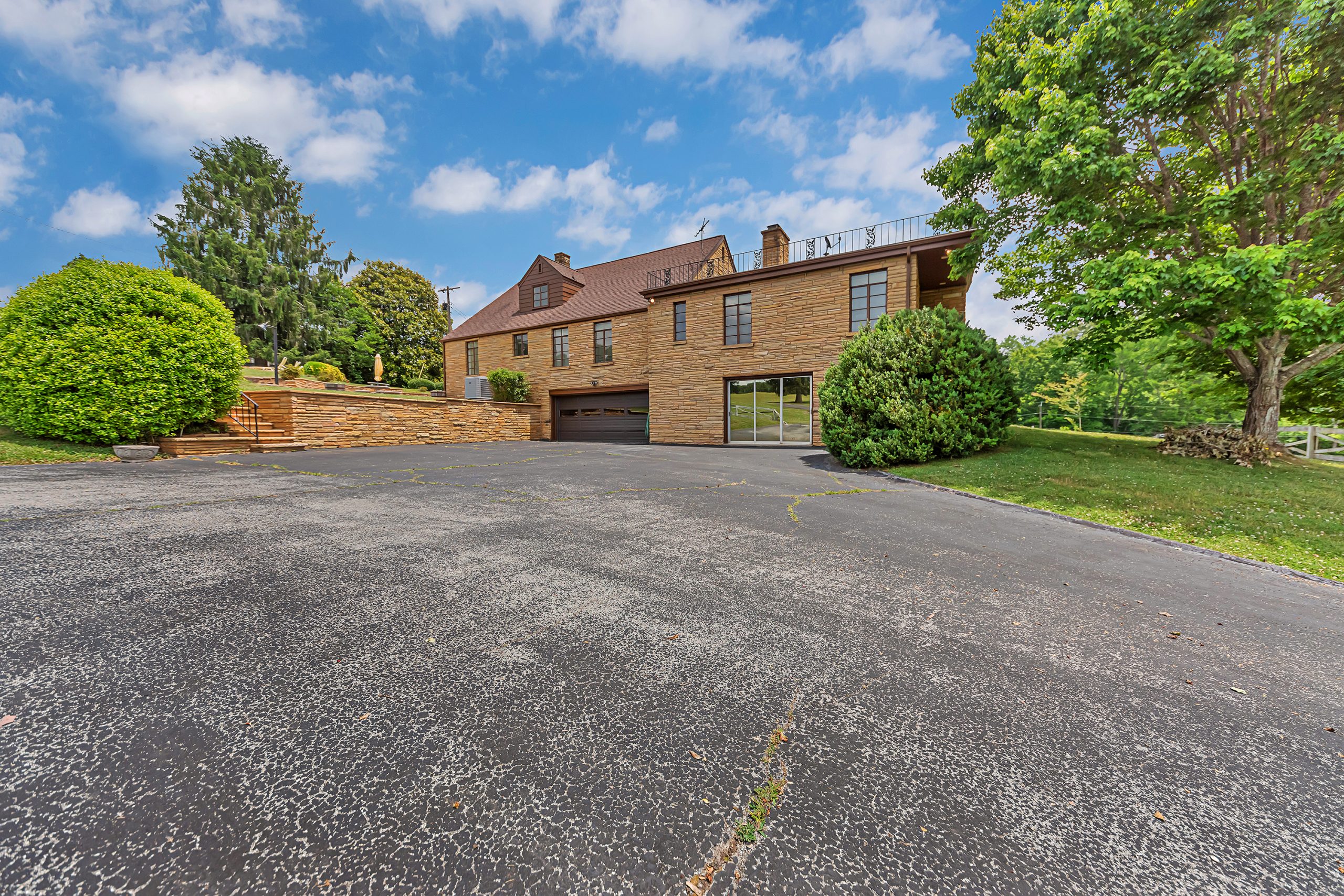 5115 Burkhart Road - Photo 3