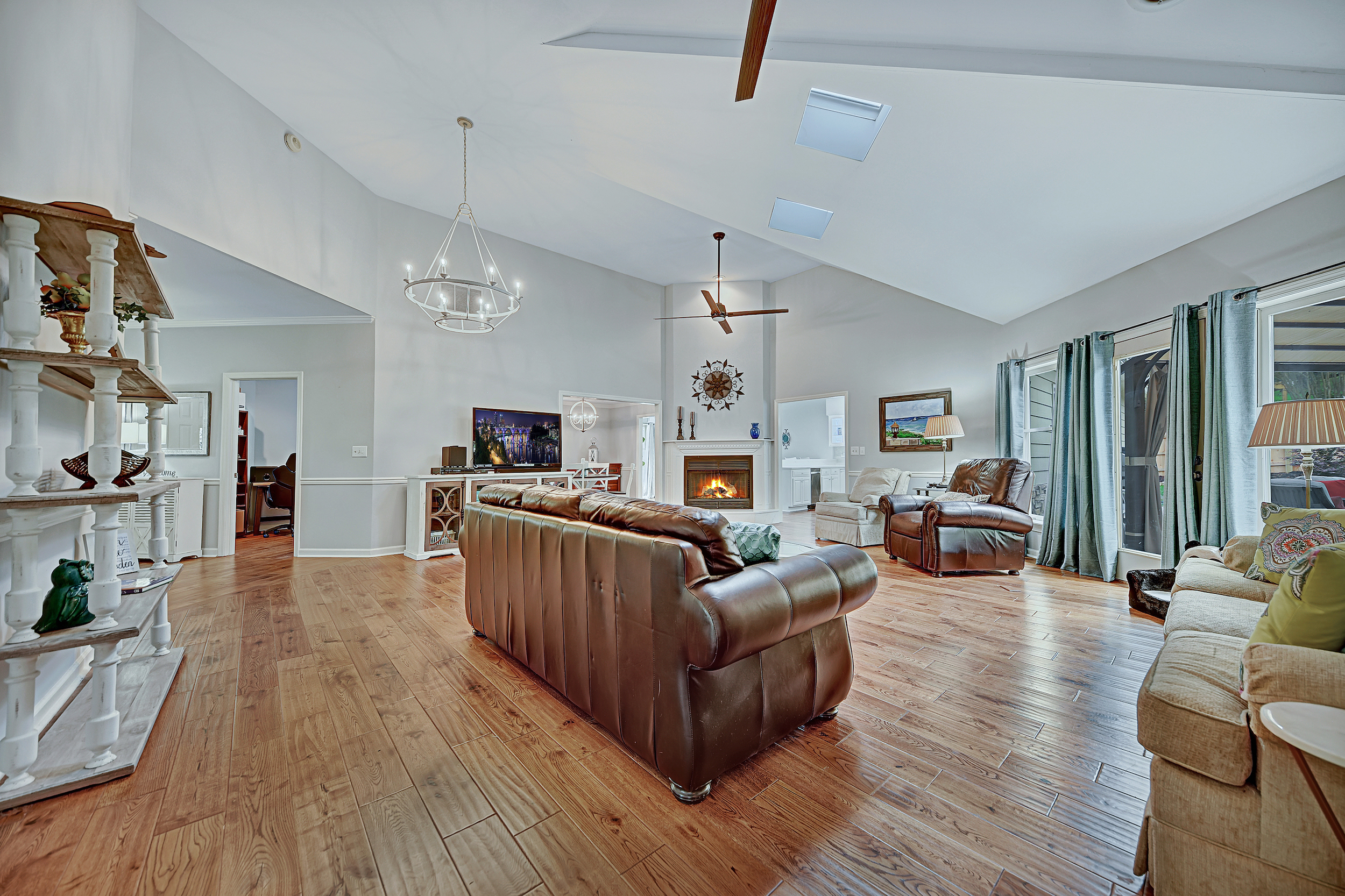 1100 Whately Way - Photo 5