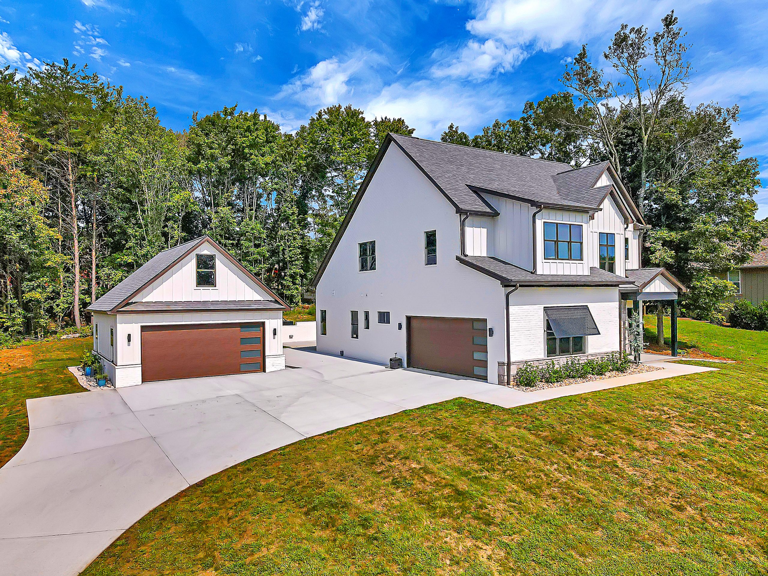 1628 Thomas Woods Way - Photo 3