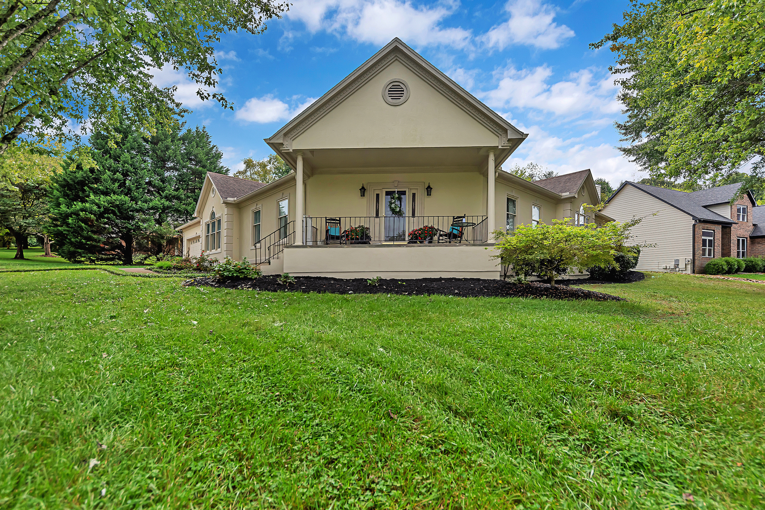 1100 Whately Way - Photo 1