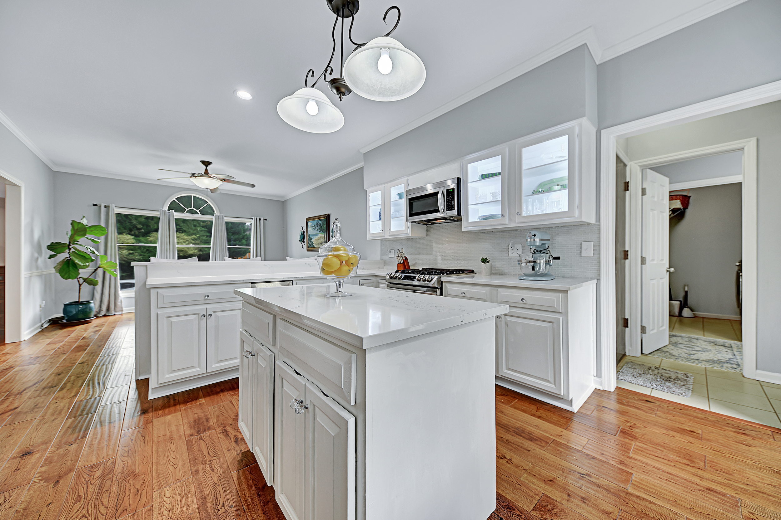 1100 Whately Way - Photo 18