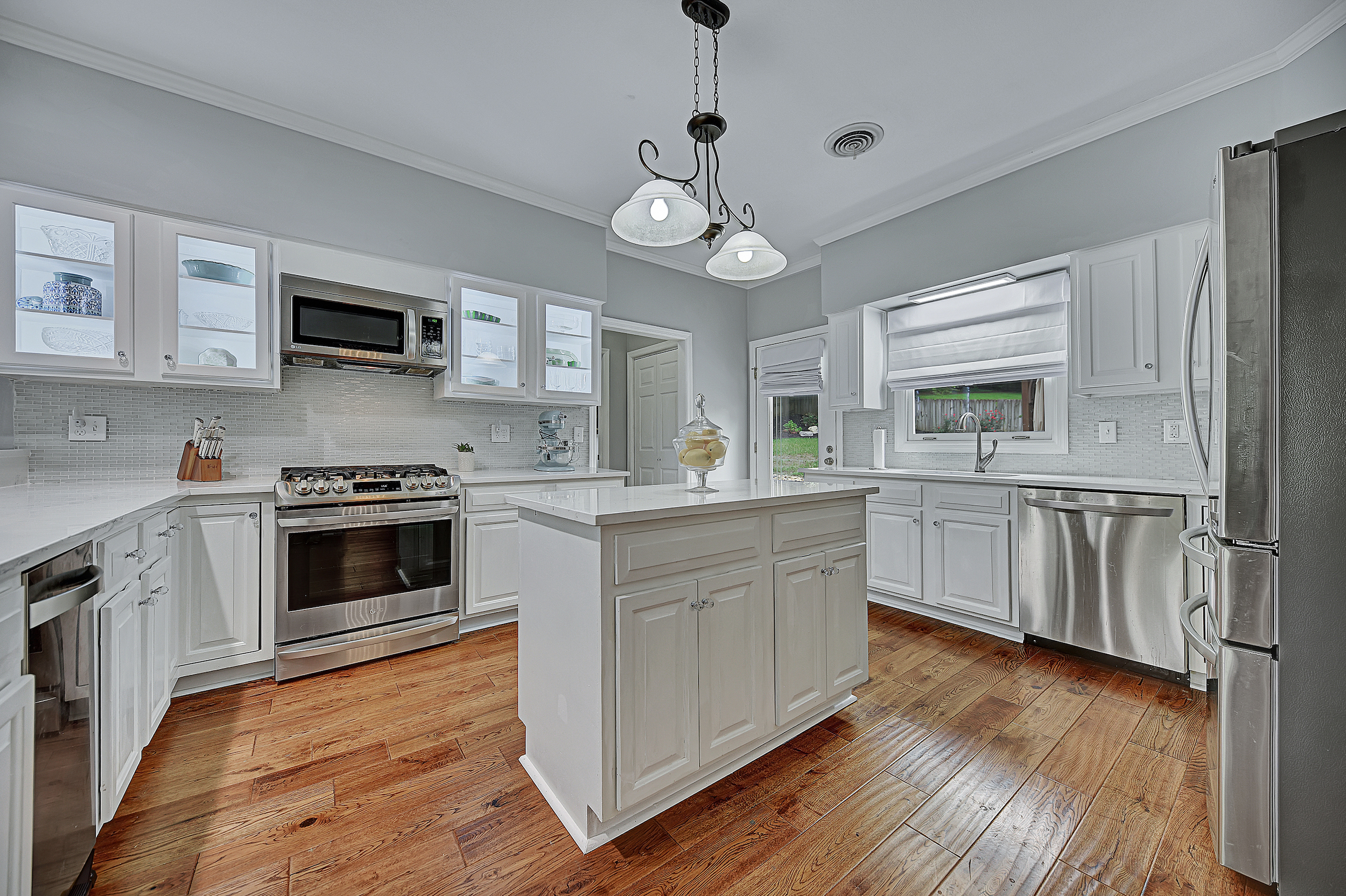 1100 Whately Way - Photo 7