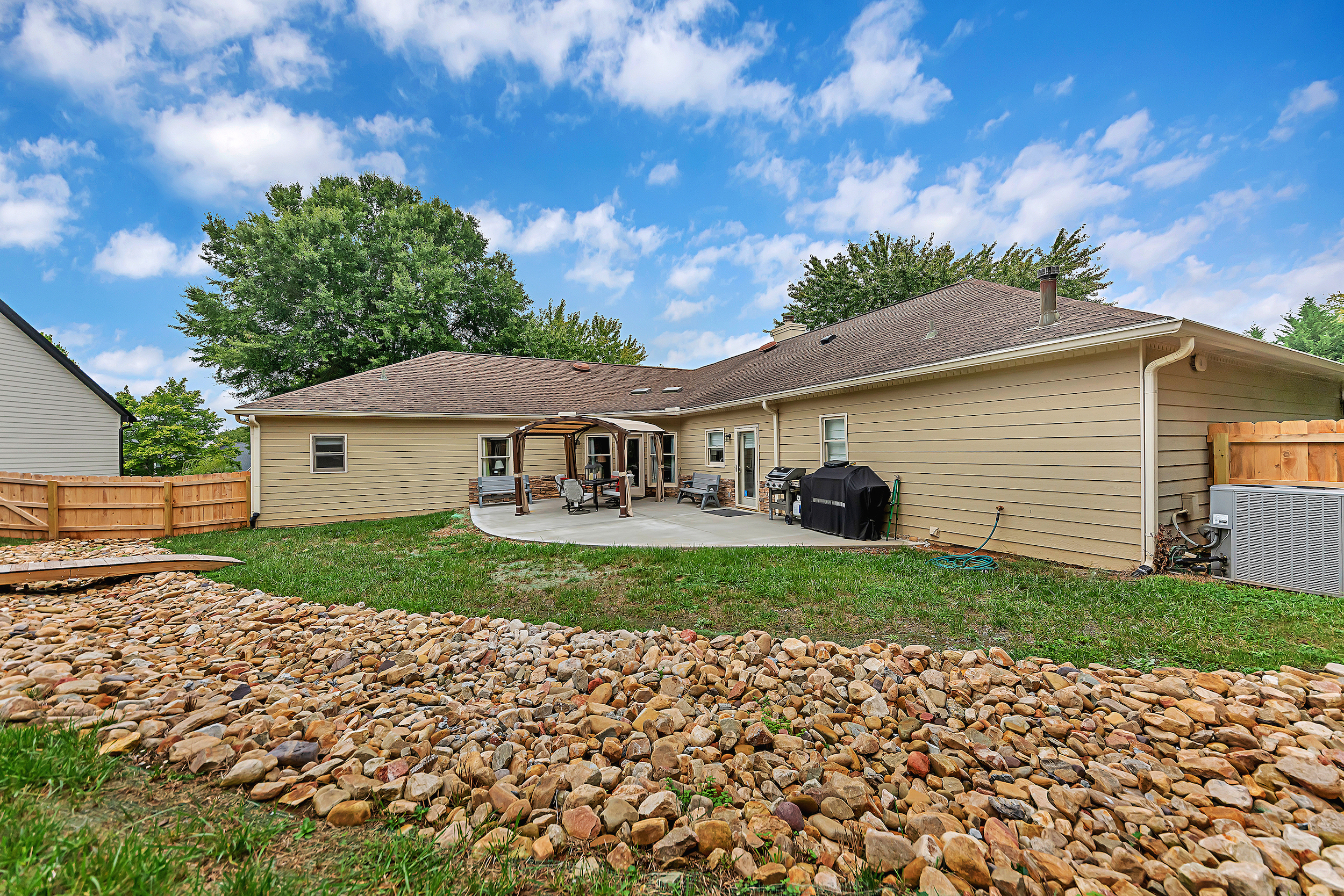1100 Whately Way - Photo 13