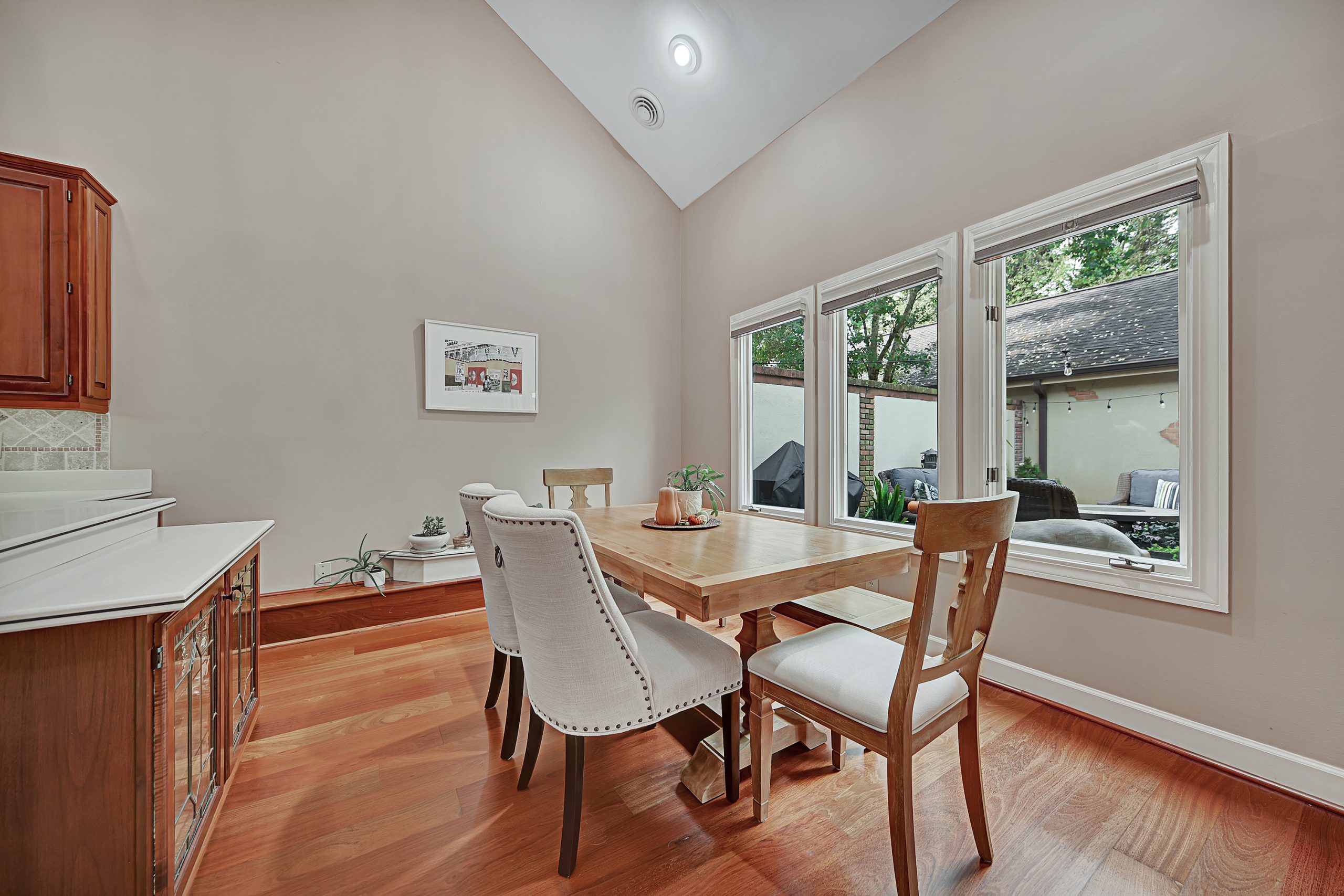 917 Westcourt Drive - Photo 10