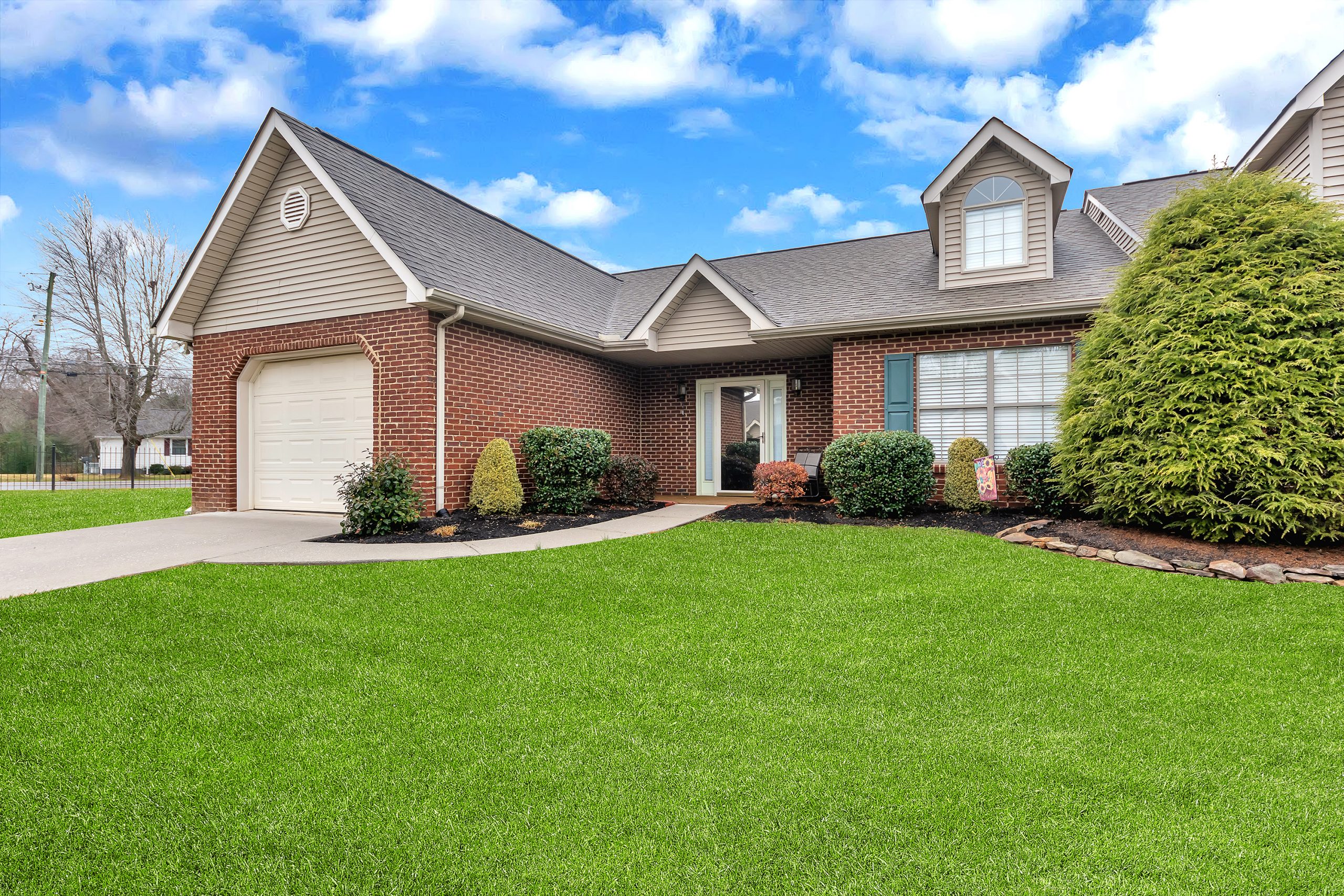 4805 Beverly Field Way, Knoxville, TN 37918 - Photo 2