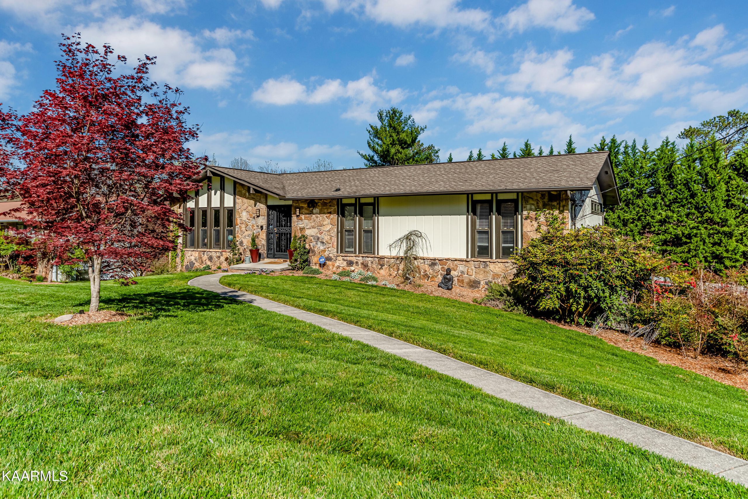 5327 Lance Drive - Photo 2