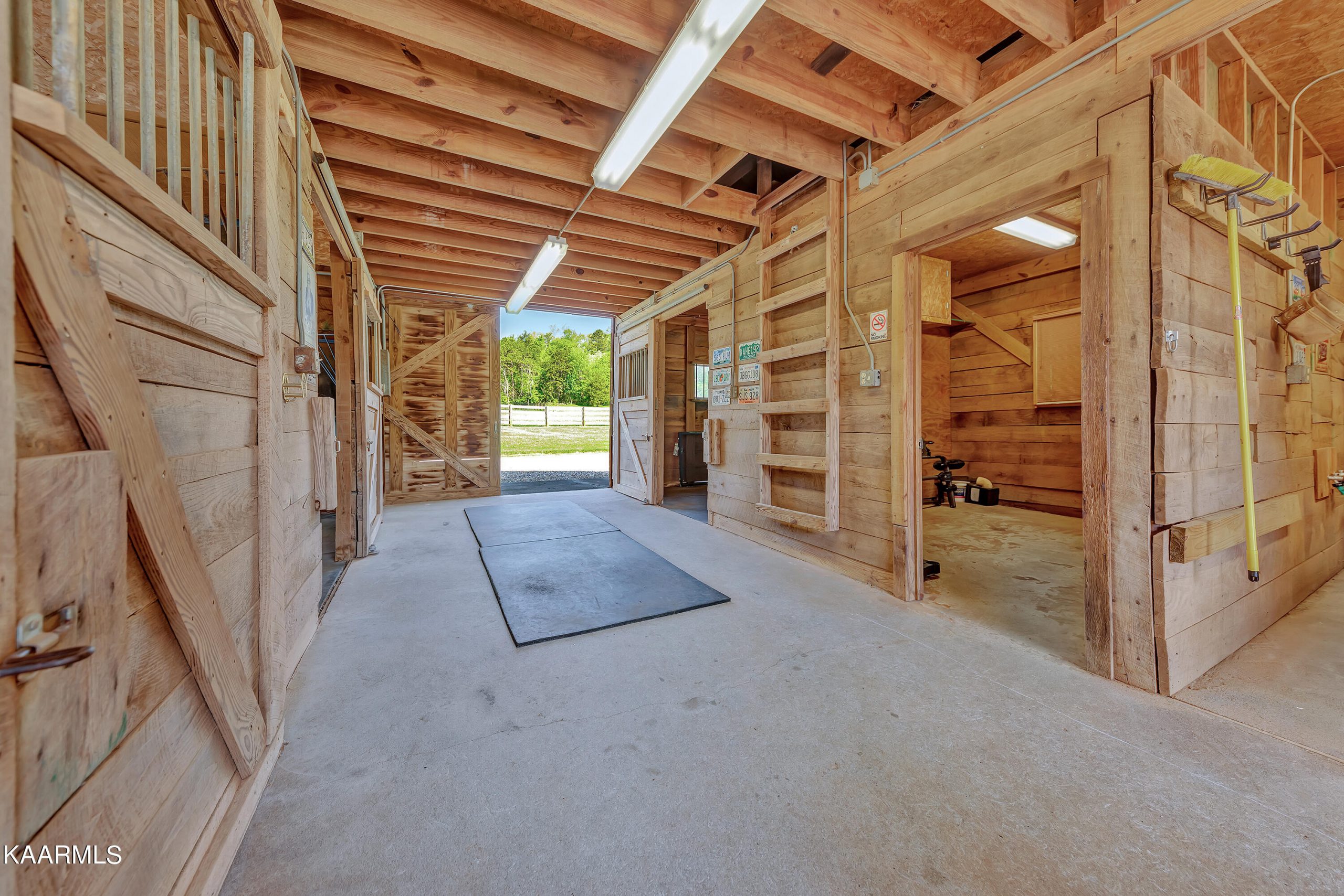 12749 Tanglewood Drive - Photo 14