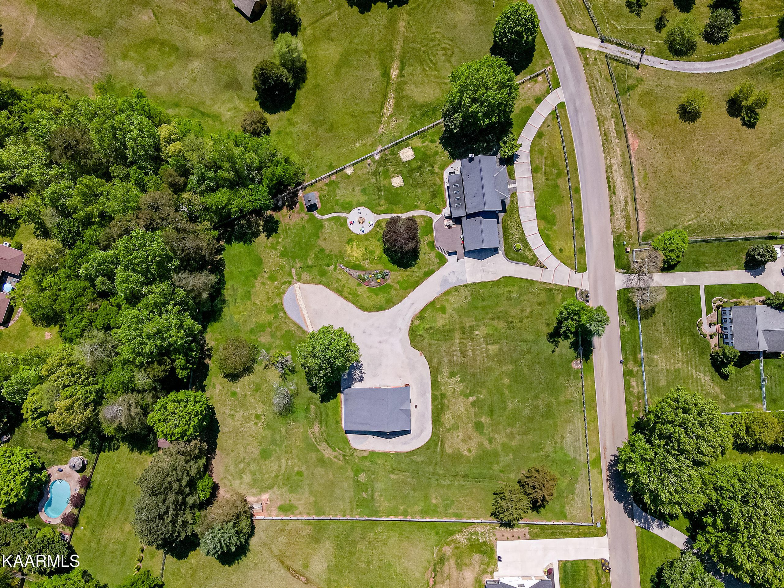 12749 Tanglewood Drive - Photo 18