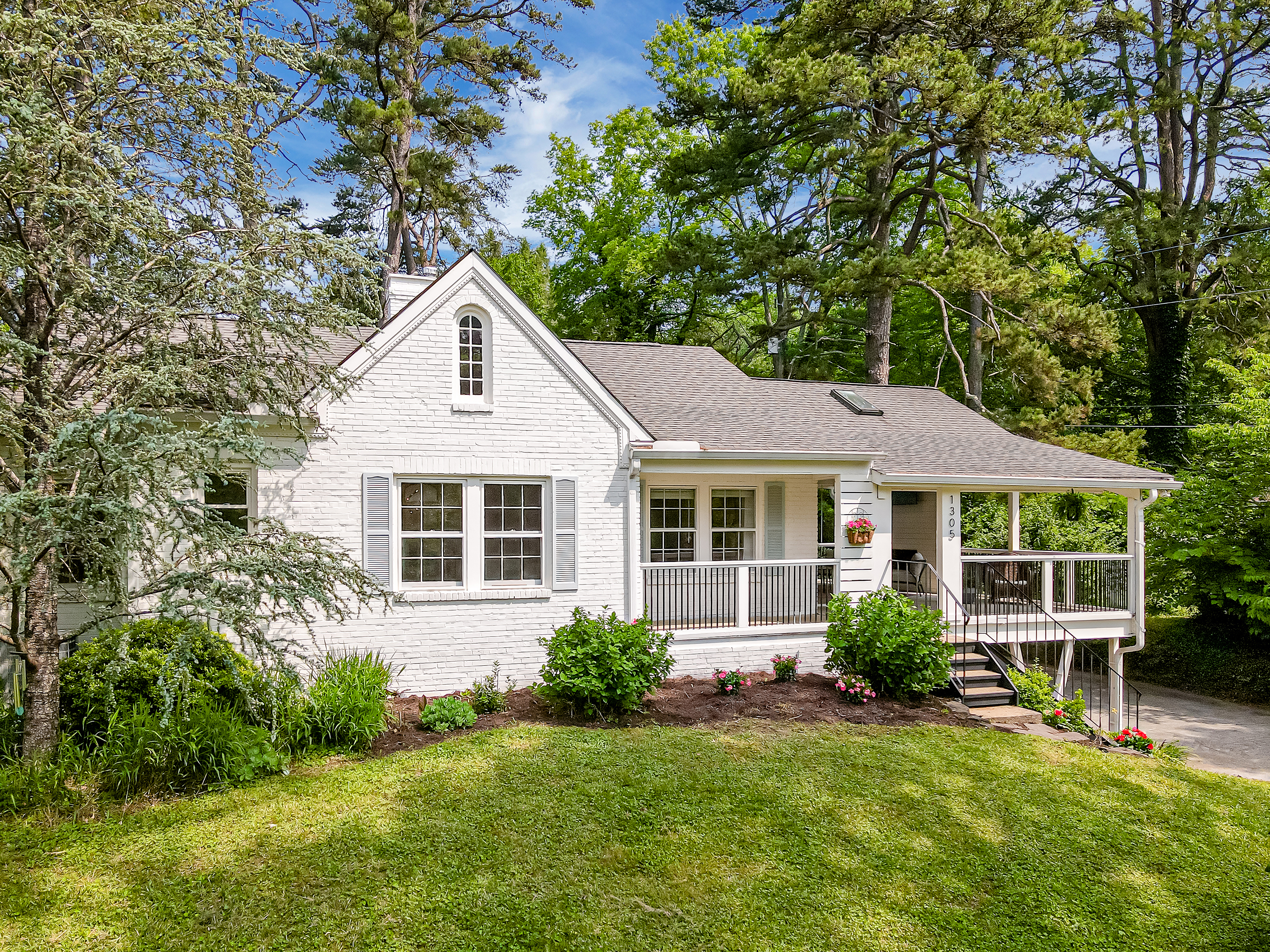 1305 Adair Drive Knoxville, TN 37918 - Photo 2