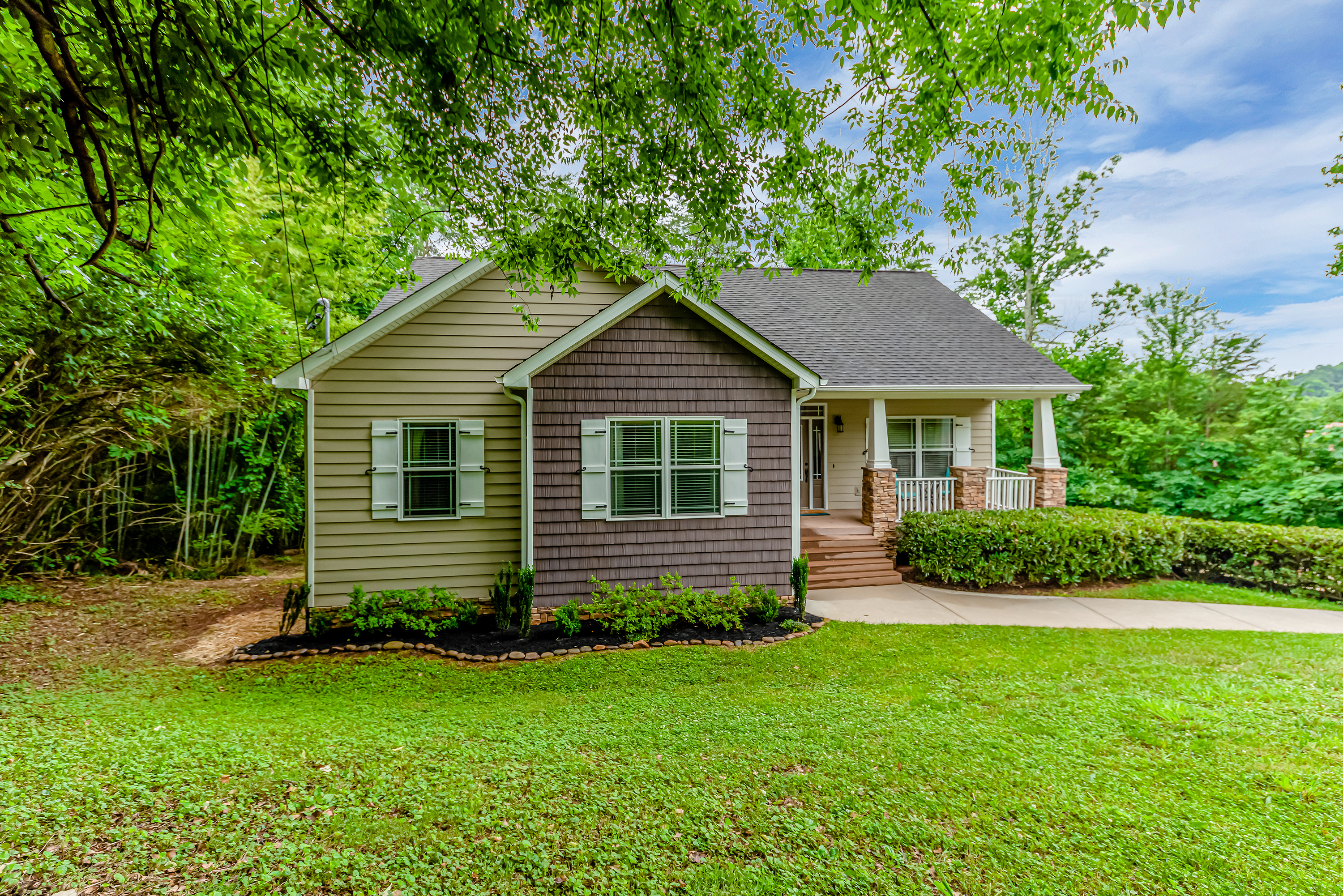 1629 Buckeye Rd - Photo 2