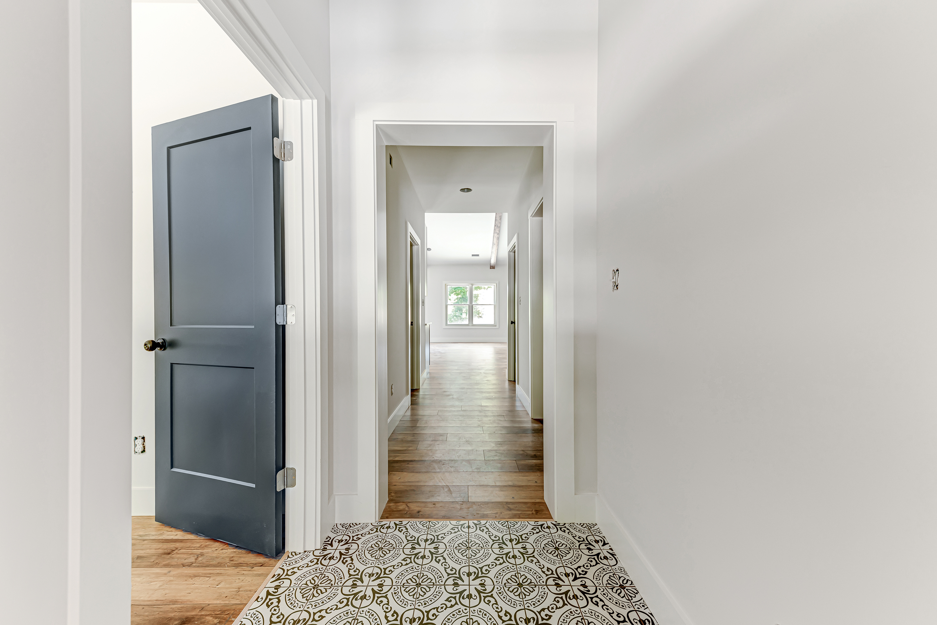 811 Green Meadows Lane - Photo 8