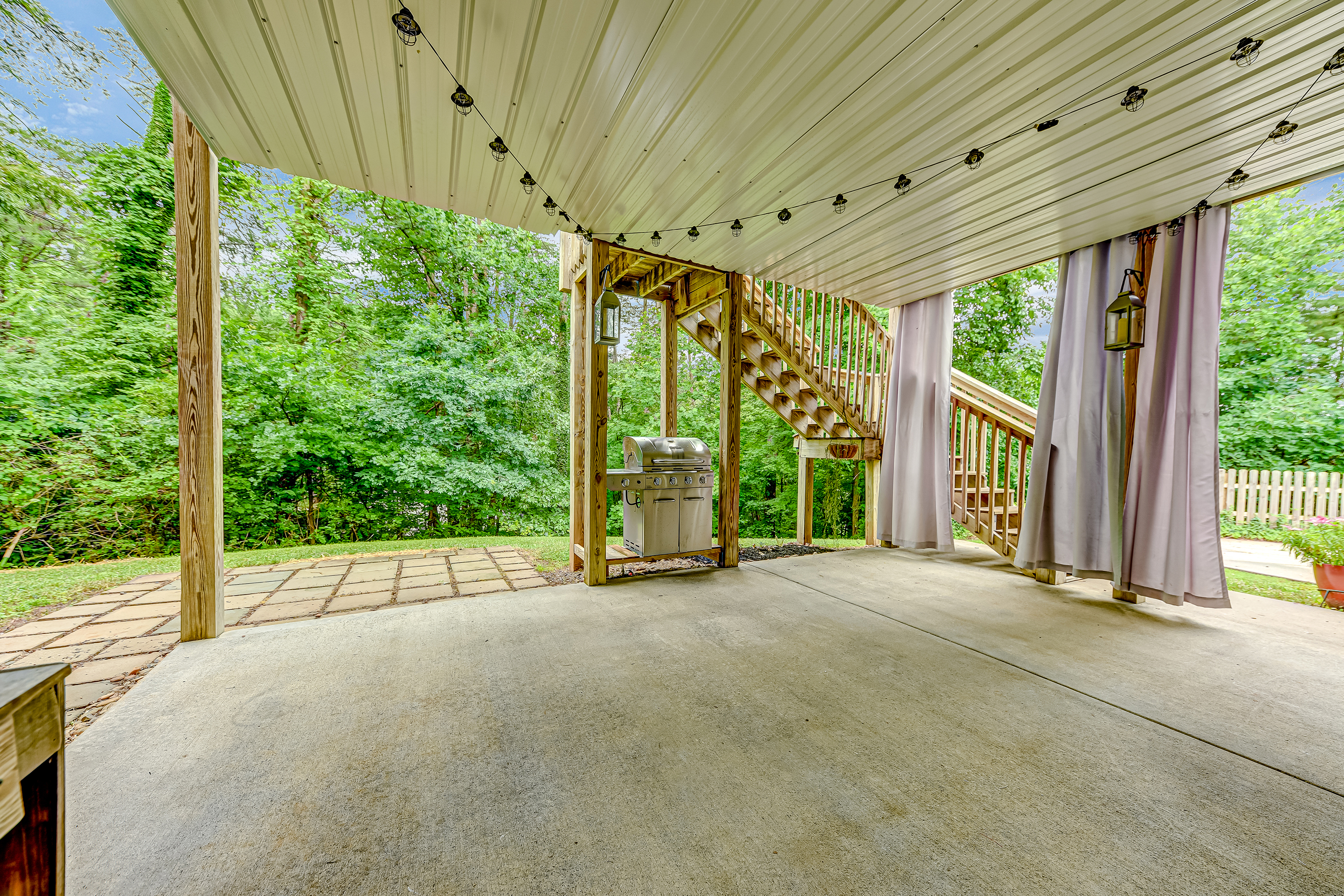 1629 Buckeye Rd - Photo 9