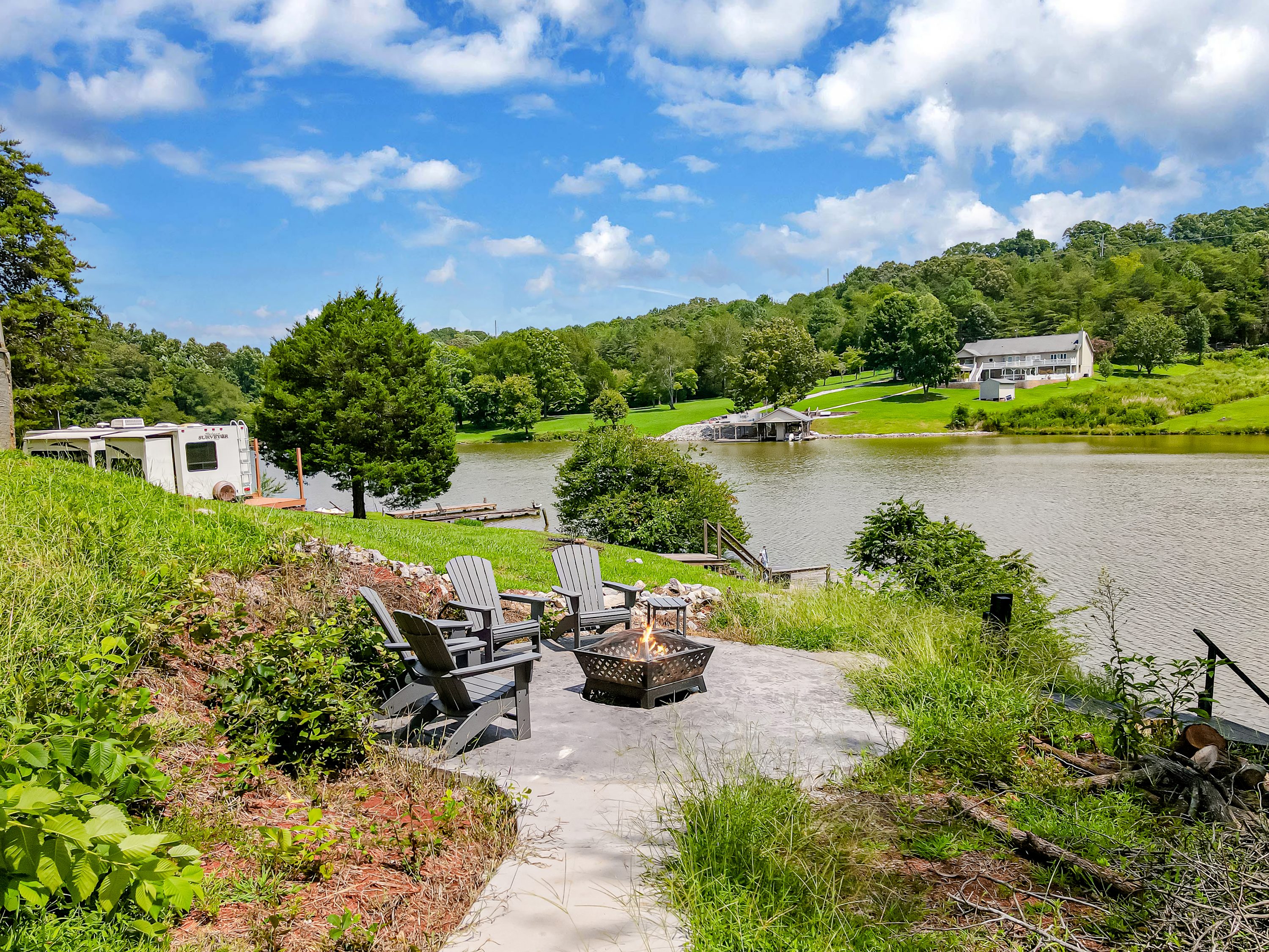 447 Lakeside Road - Photo 4