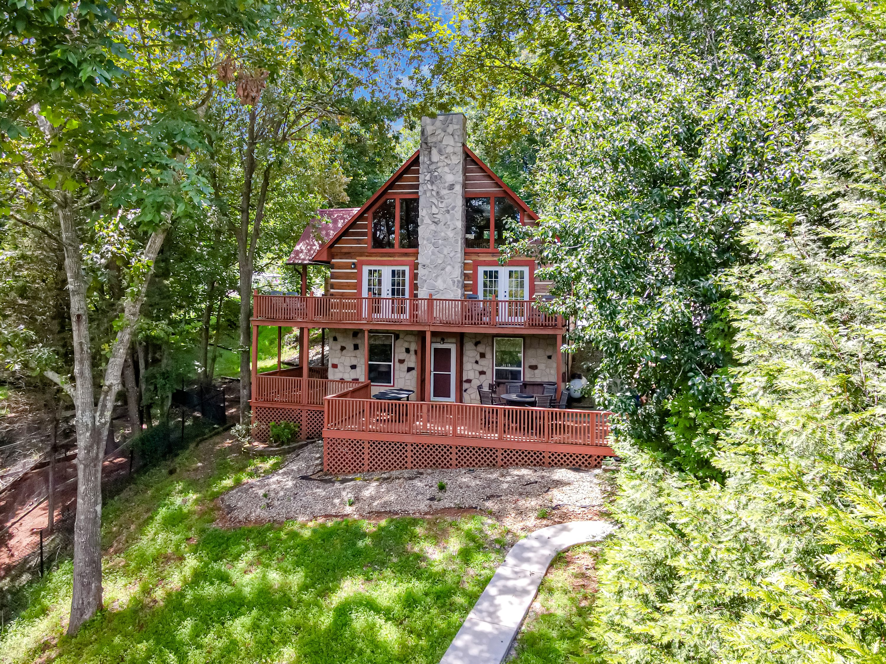 447 Lakeside Road - Photo 2