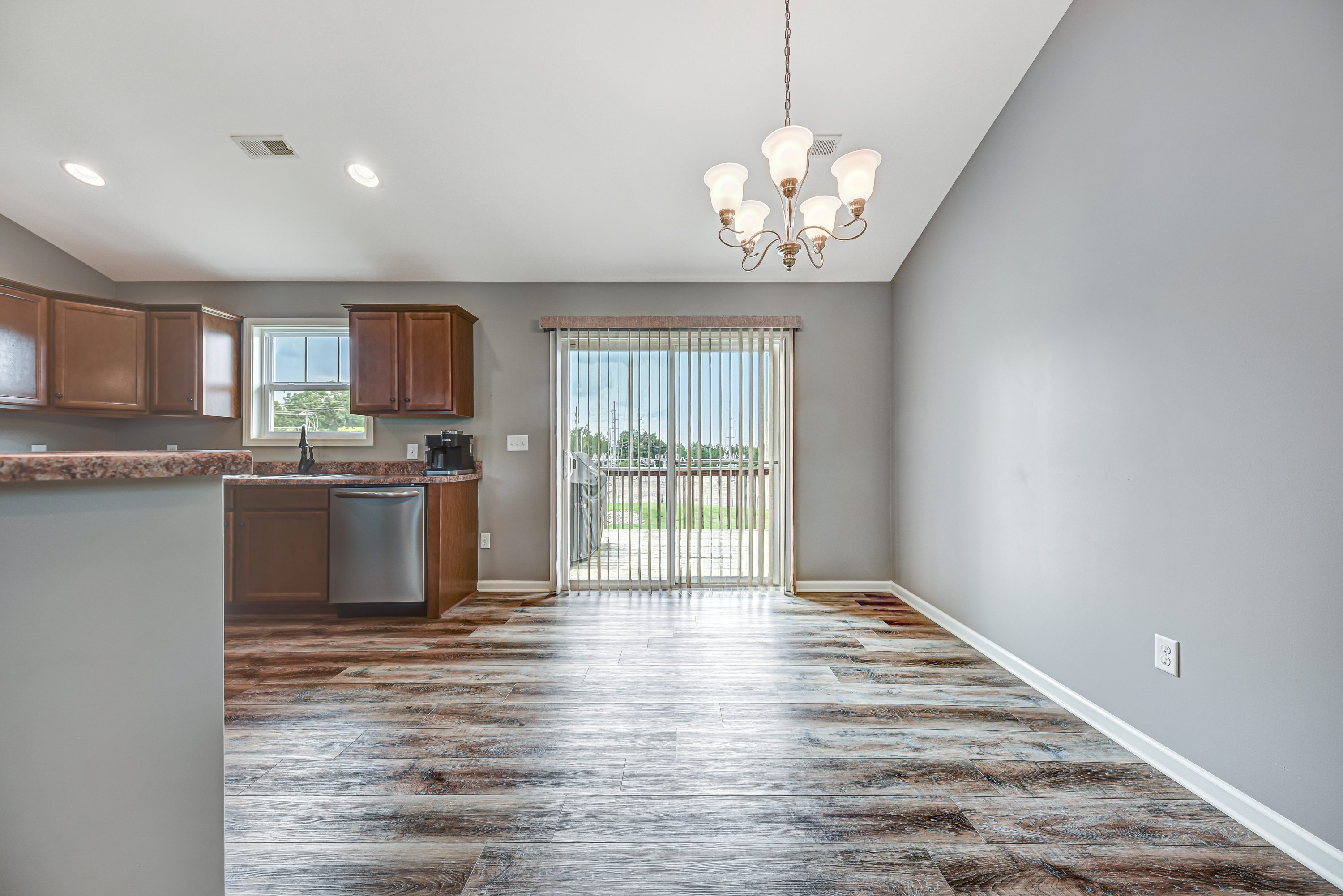 7343 Crippen Corner Ln - Photo 10