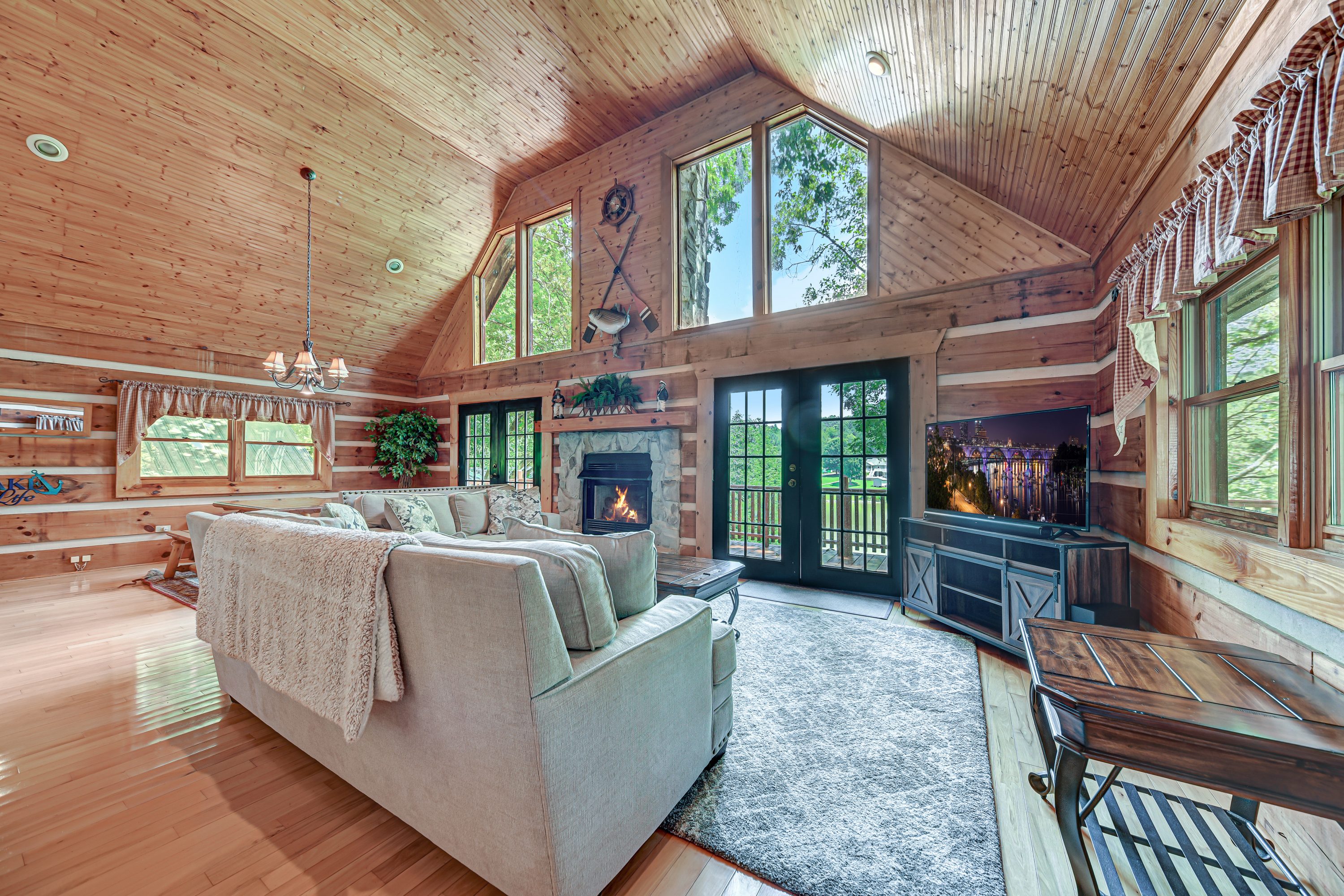 447 Lakeside Road - Photo 17