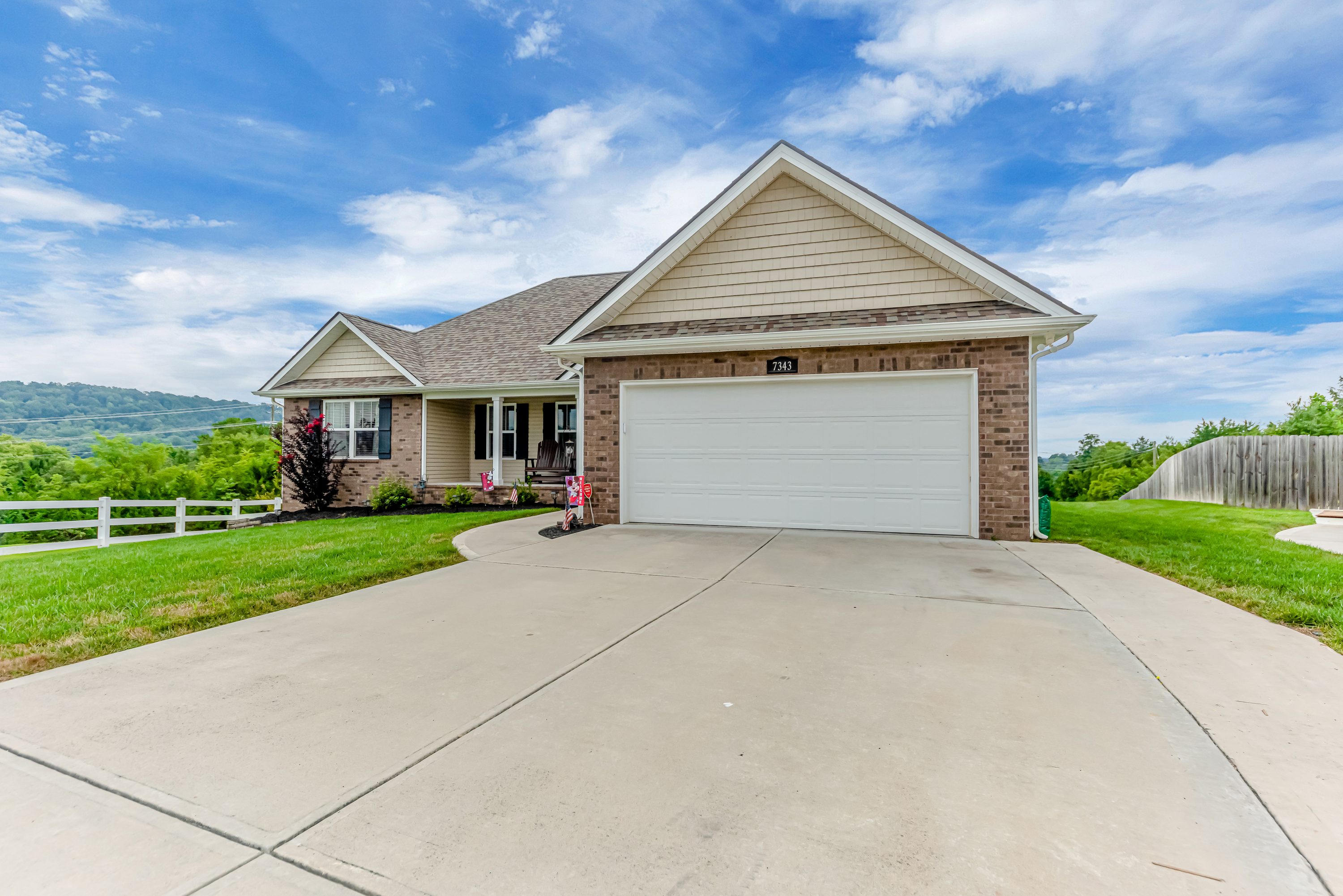 7343 Crippen Corner Ln - Photo 3