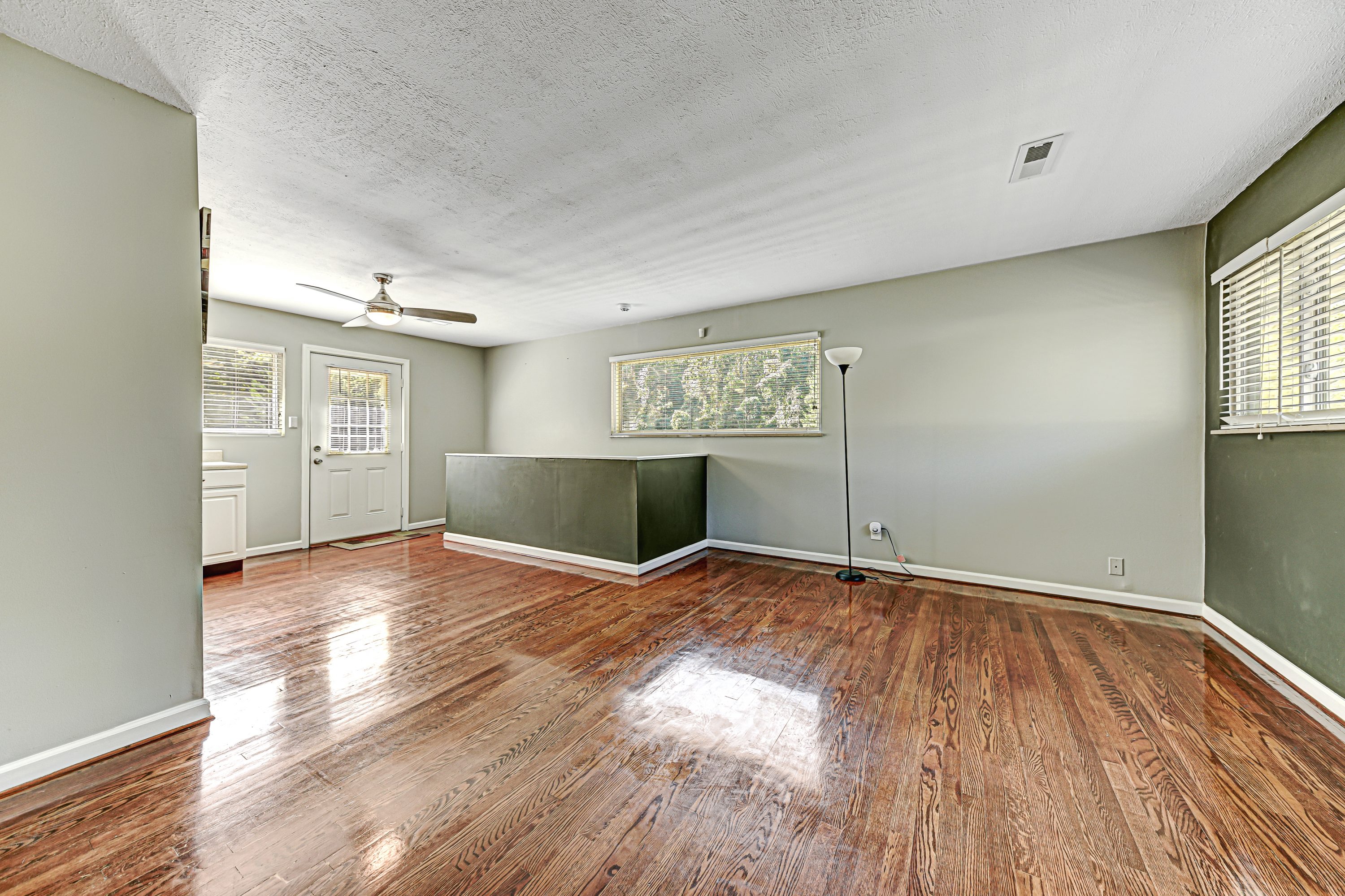 605 S Gallaher View Rd Knoxville, TN 37919 - Photo 12