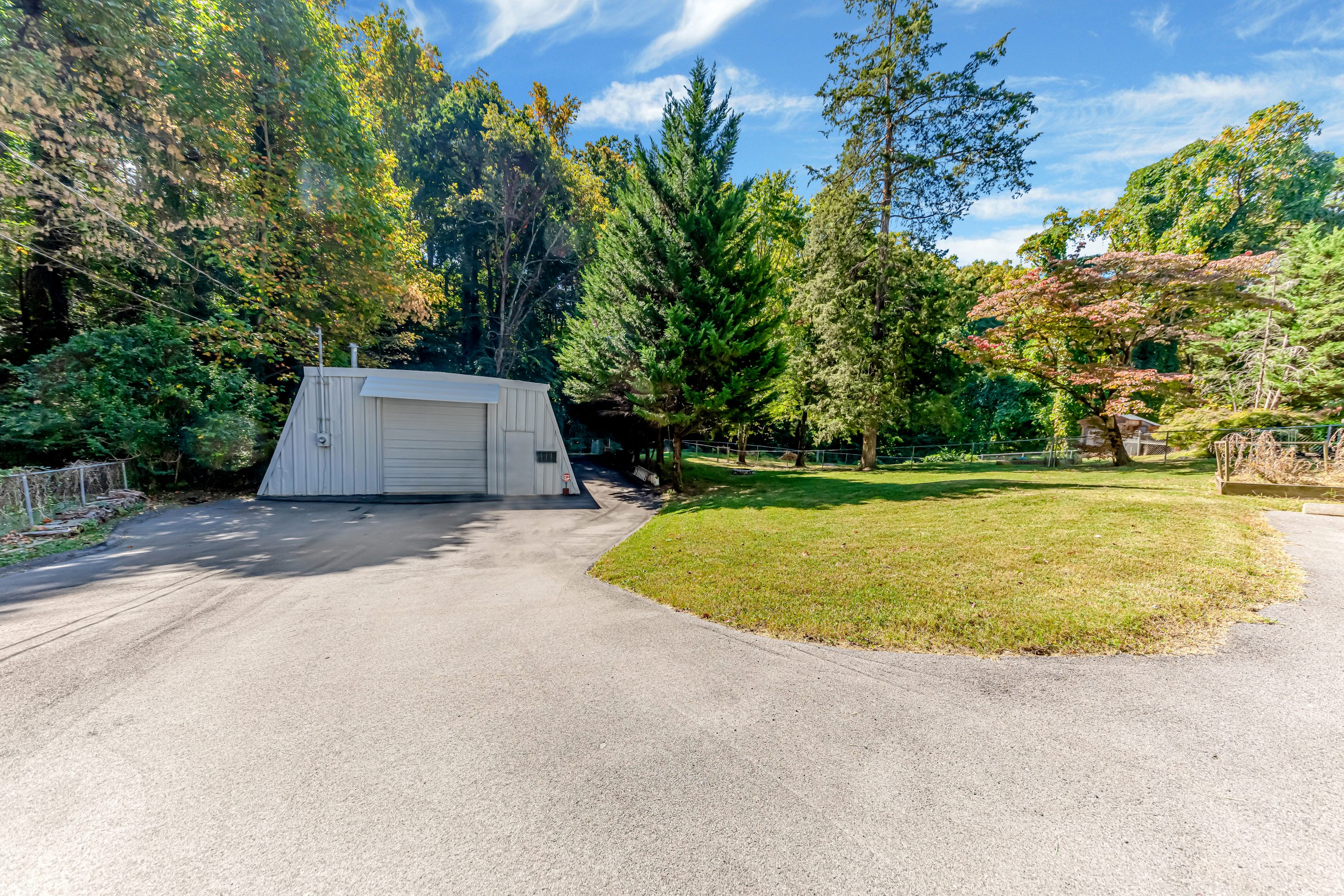 605 S Gallaher View Rd Knoxville, TN 37919 - Photo 11