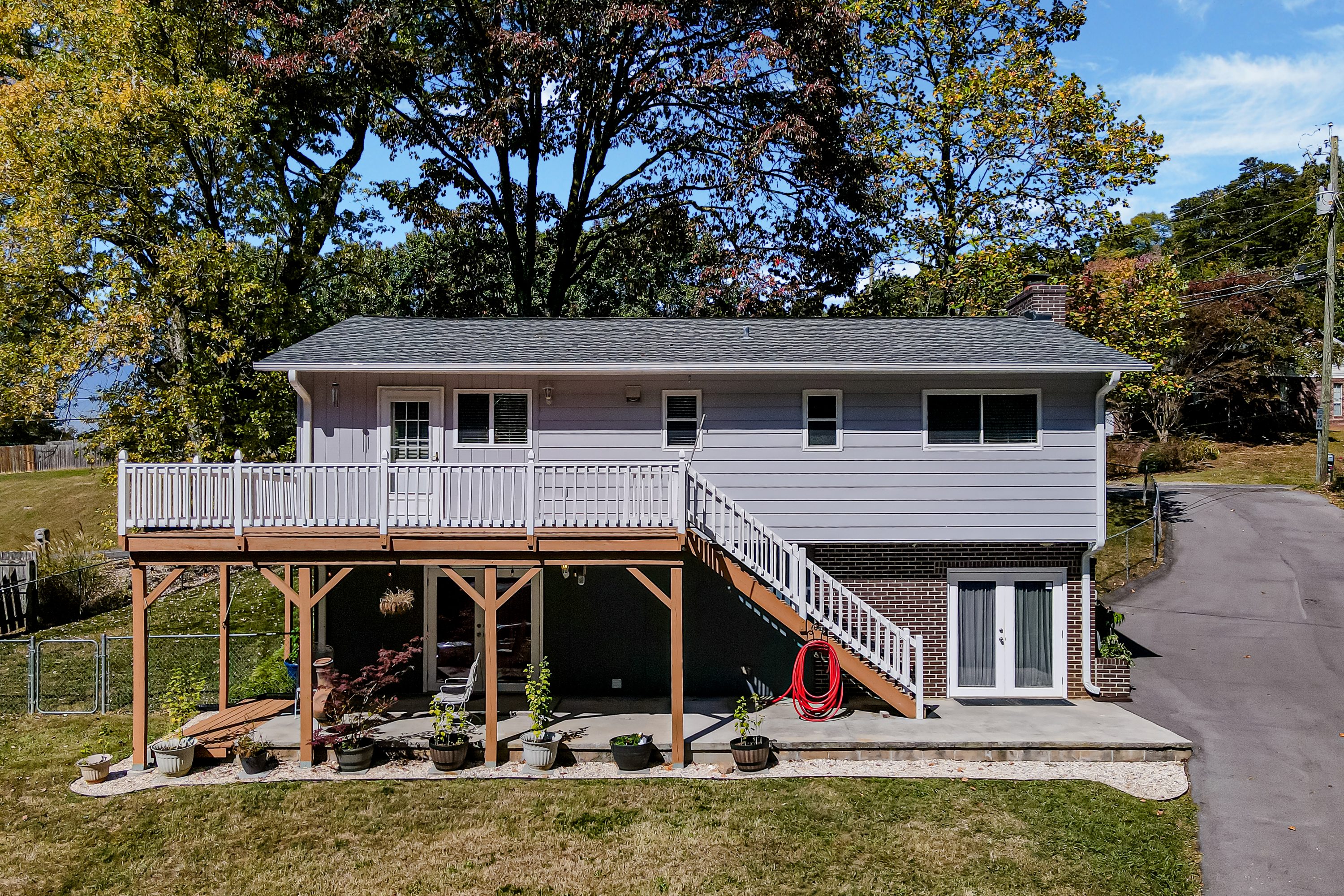 605 S Gallaher View Rd Knoxville, TN 37919 - Photo 8