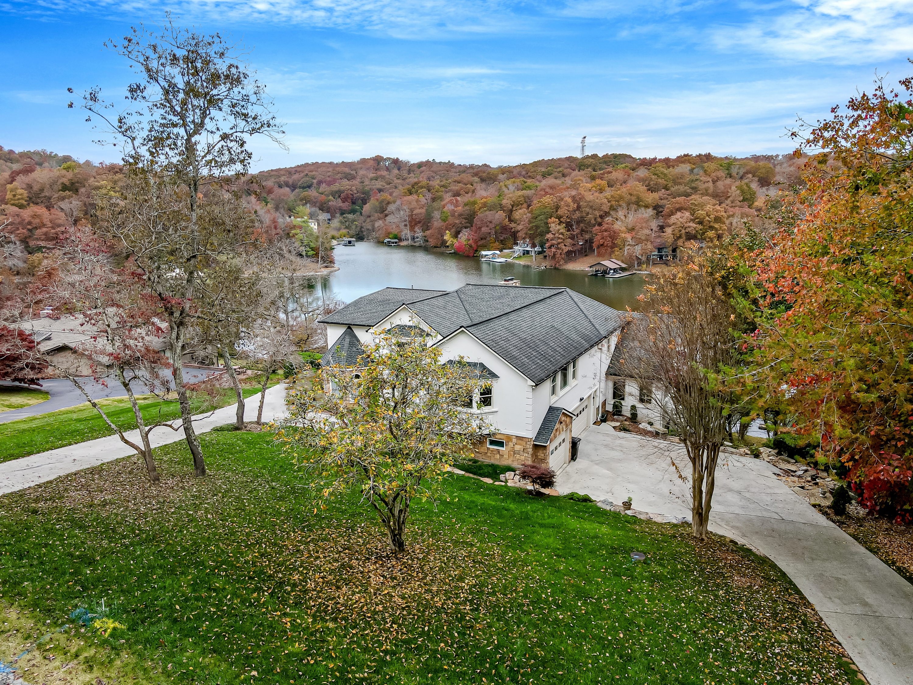 2660 Coulter Shoals Cir, Lenoir City, TN 37772 - Photo 3