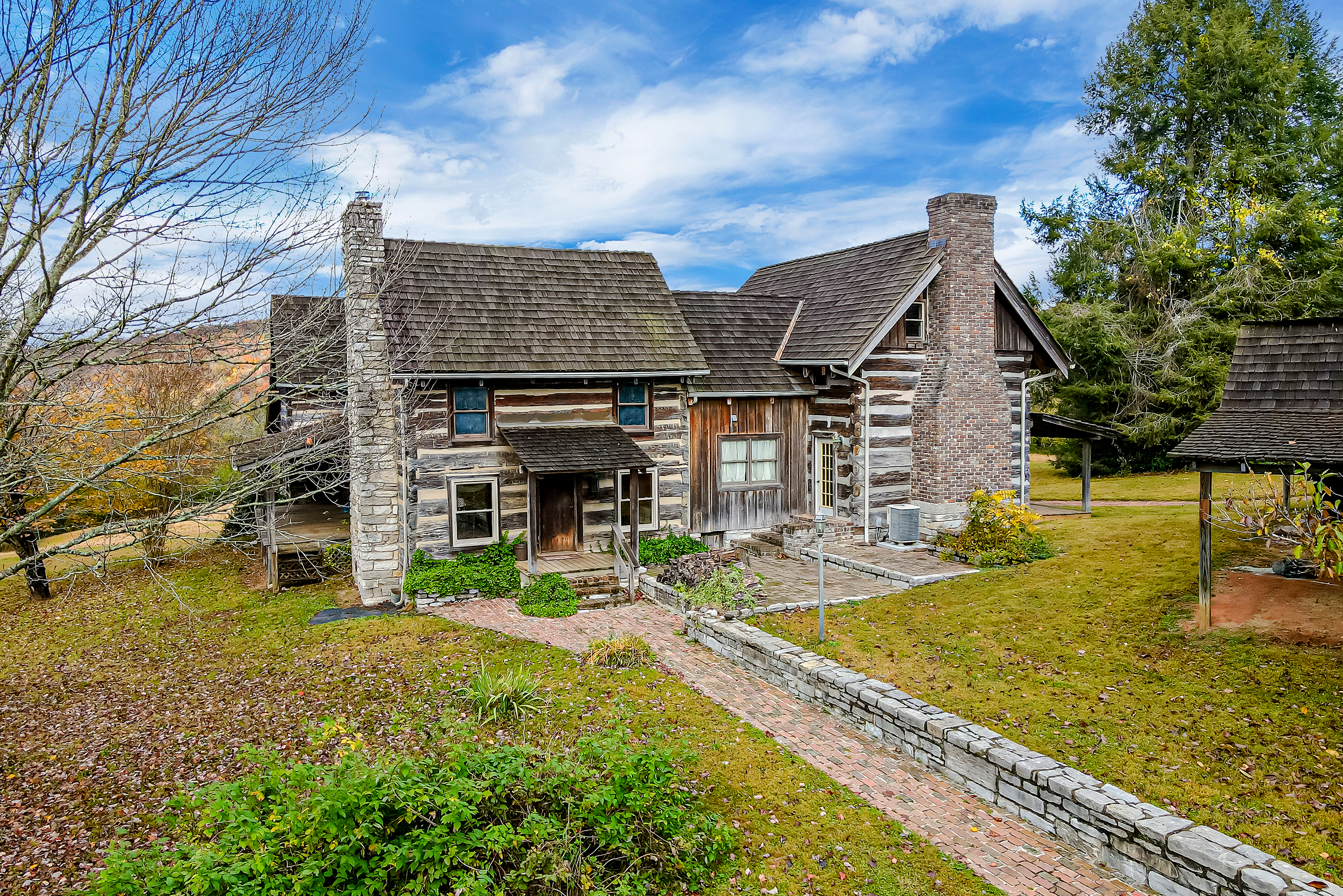 190 Miller Hollow Ln, Rocky Top, TN 37769 - Photo 1