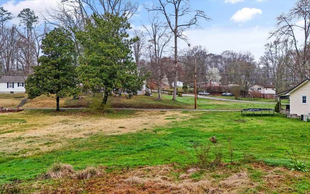 306 Shoopman Lane, Oliver Springs, TN 37840 - Photo 8