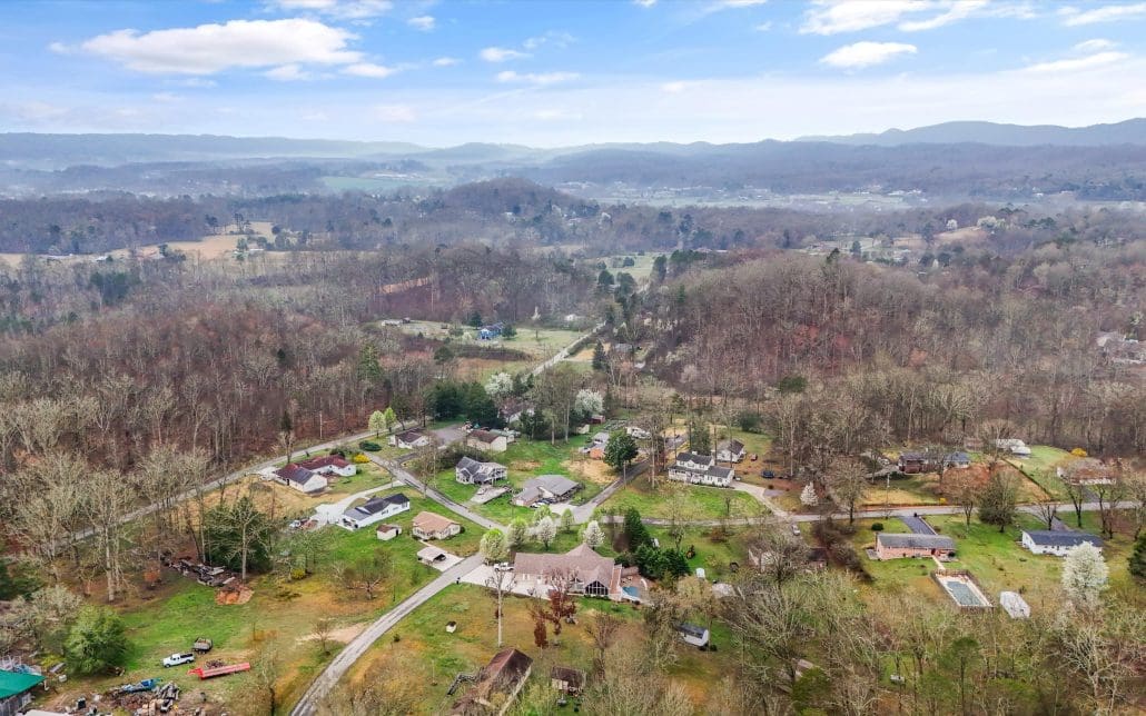 306 Shoopman Lane, Oliver Springs, TN 37840 - Photo 10