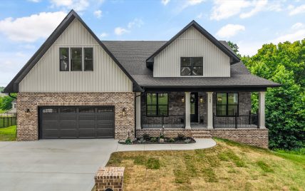 105 Mistletoeberry Road, Oak Ridge, TN 37830 - Photo 1