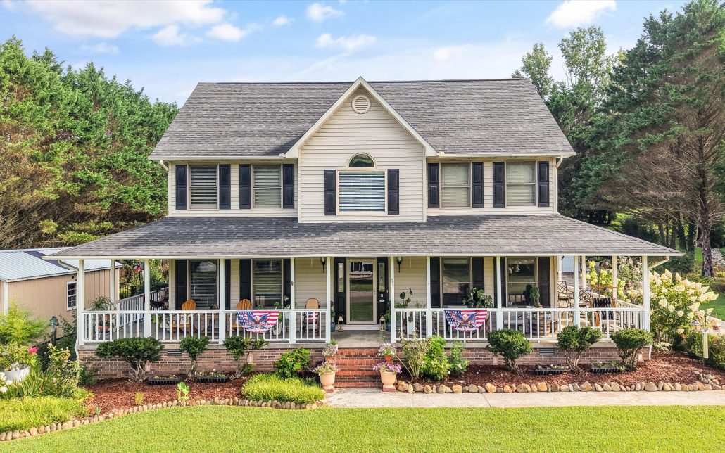 511 Mariner Point Drive, Clinton, TN 37716 - Photo 1