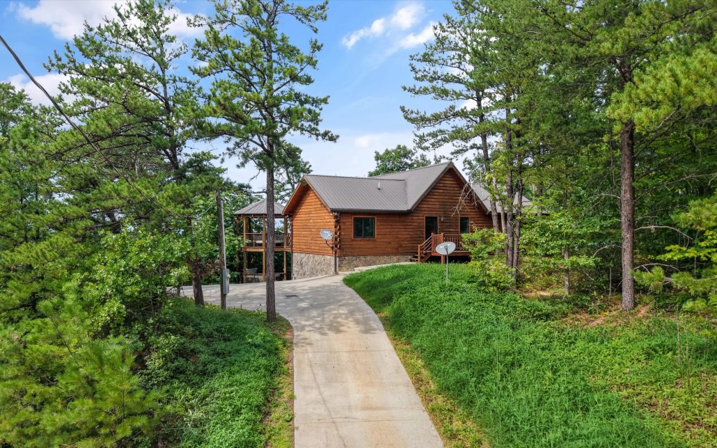 2421 Misty Shadows Drive, Sevierville, TN 37862 - Photo 18